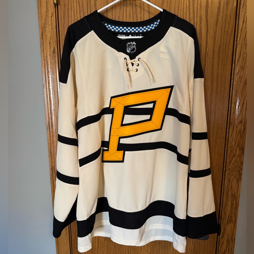 Adidas Pittsburgh Penguins Jersey, size 52 Winter Classic